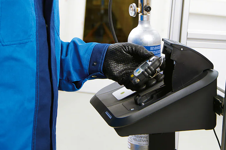 Test and Calibration Station Dräger X-dock 6300 UK
